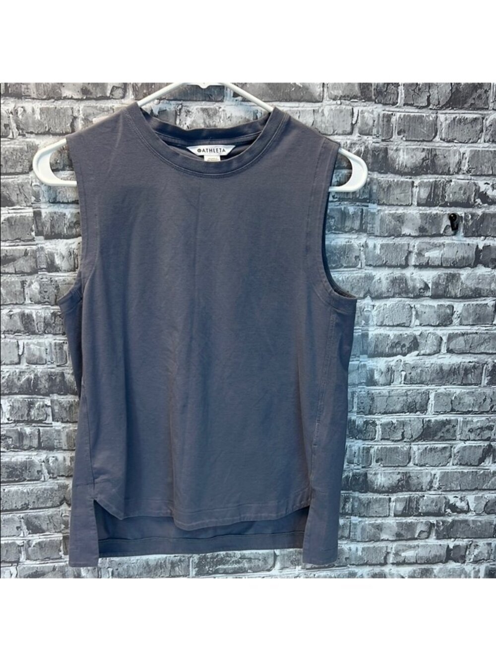 Athleta ‎ Sleeveless Top